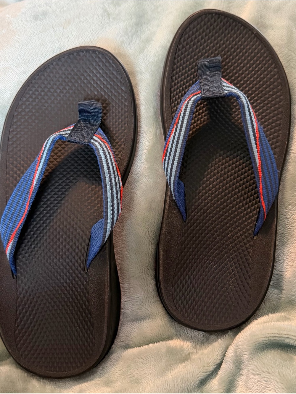 Chaco Big Kids size 5 Black Flip Flops with Blue, Red, & Black Straps